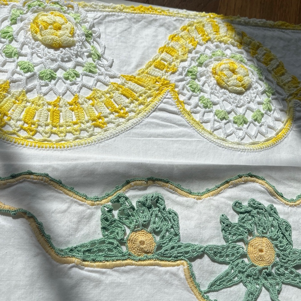 Antique pillowcases - Picture 5 of 5